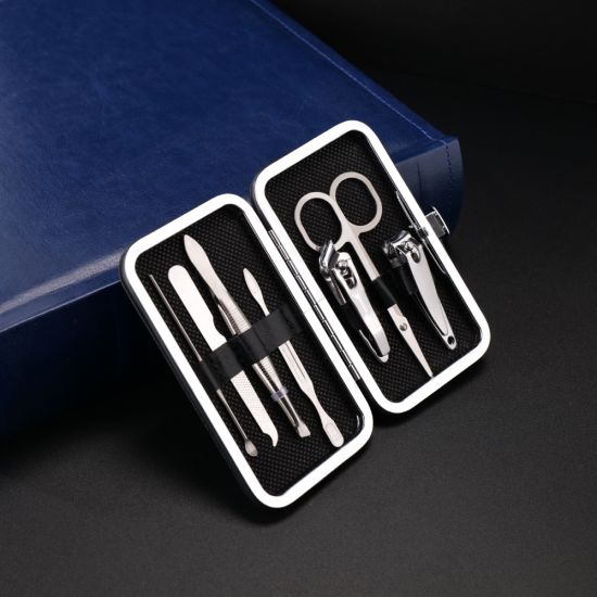 Kit Manicure 6 peças em estojo de couro sintético