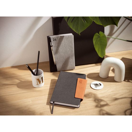 Agenda 2026 Larsson A5 em PET Reciclado