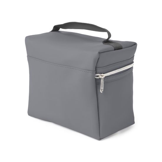 Bolsa térmica em PU, parte interna costurada, com alça de mão e bolso frontal.