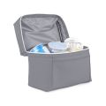 Bolsa térmica em PU, parte interna costurada, com alça de mão e bolso frontal.